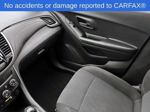 Certified 2022 Chevrolet Trax LS w/ Tint and Cruise Package image 30