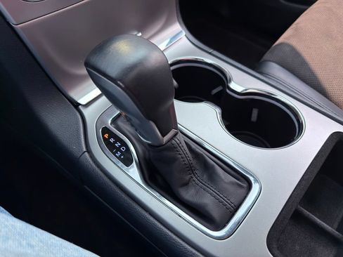 Used 2018 Jeep Grand Cherokee Altitude AWD/4WD image 45