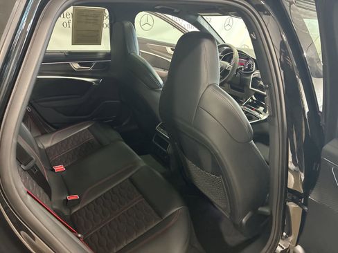 Used 2022 Audi RS 6 w/ Executive Package image 22