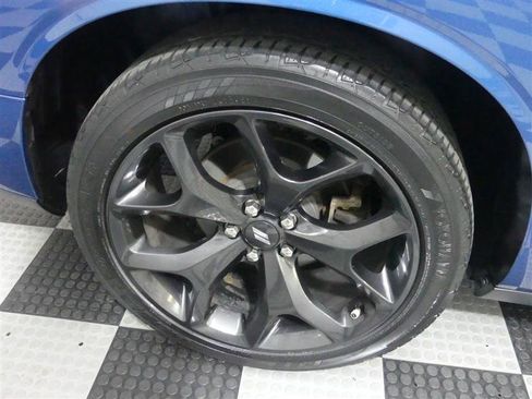 Used 2020 Dodge Challenger SXT w/ Plus Package image 17