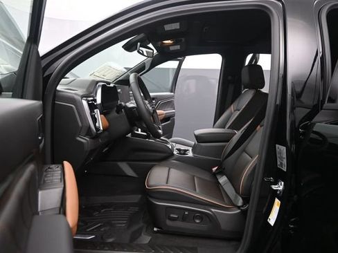 New 2026 GMC Canyon AT4 w/ Technology Plus Package AWD/4WD image 10