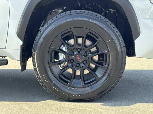 Used 2026 Toyota Tundra Limited w/ TRD Off-Road Package image 30