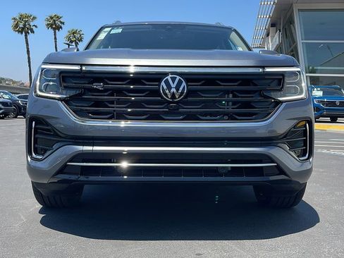 New 2025 Volkswagen Atlas SEL Premium R-Line image 4