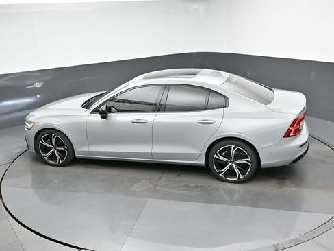 Used 2025 Volvo S60 B5 Plus FWD image 45