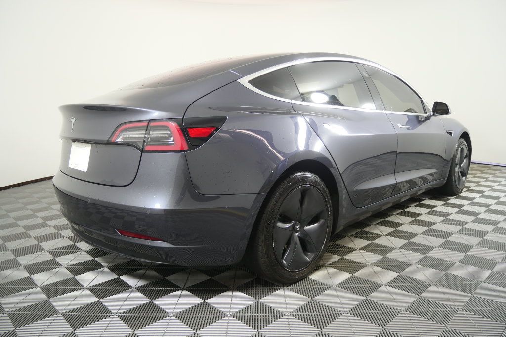 Used 2018 Tesla Model 3 Long Range RWD image 4