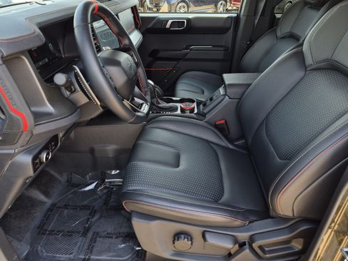 Used 2025 Ford Bronco Raptor AWD/4WD image 13