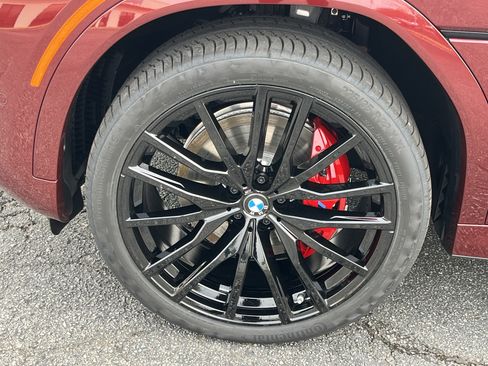 New 2026 BMW X6 xDrive40i w/ Executive Package image 30