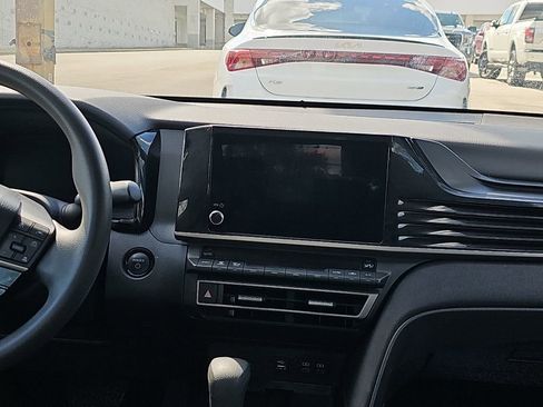 Used 2025 Toyota Camry LE FWD image 11