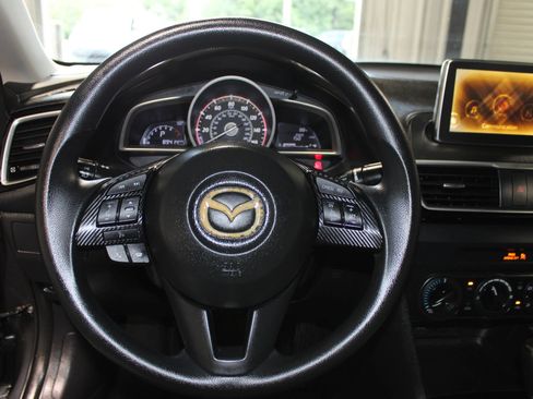 Used 2016 MAZDA MAZDA3 i Sport FWD image 10