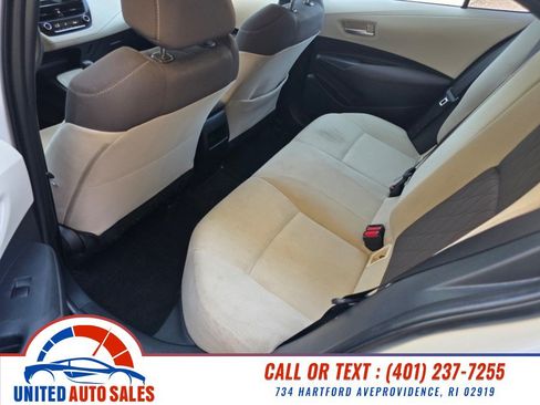 Used 2020 Toyota Corolla LE FWD image 9