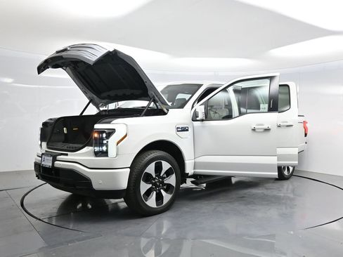 Used 2024 Ford F150 Lightning Platinum AWD/4WD image 35