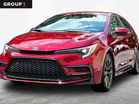Used 2026 Toyota Corolla SE FWD image 1