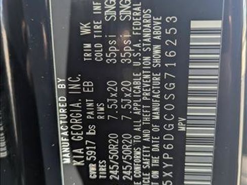 Used 2025 Kia Telluride S AWD/4WD image 27