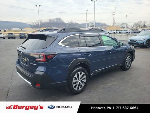 Used 2024 Subaru Outback Premium image 5
