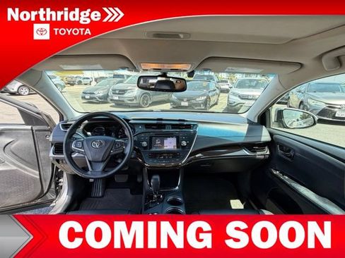 Used 2015 Toyota Avalon XLE Premium w/ Preferred Accessory Package FWD image 8