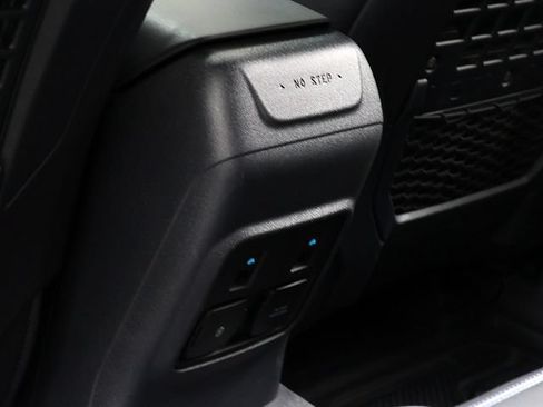 Used 2022 Ford Bronco Black Diamond AWD/4WD image 14