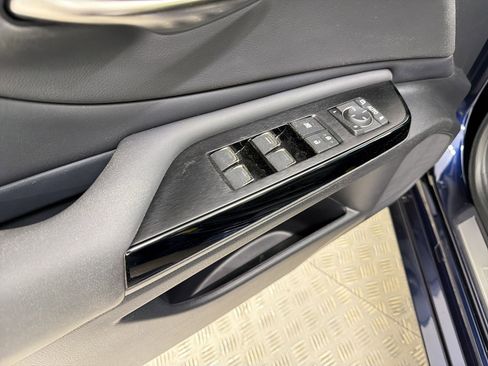 Certified 2024 Lexus ES 350 w/ Premium Package image 13