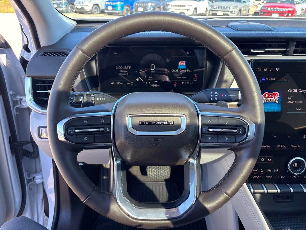 Used 2026 GMC Terrain Denali AWD/4WD image 12