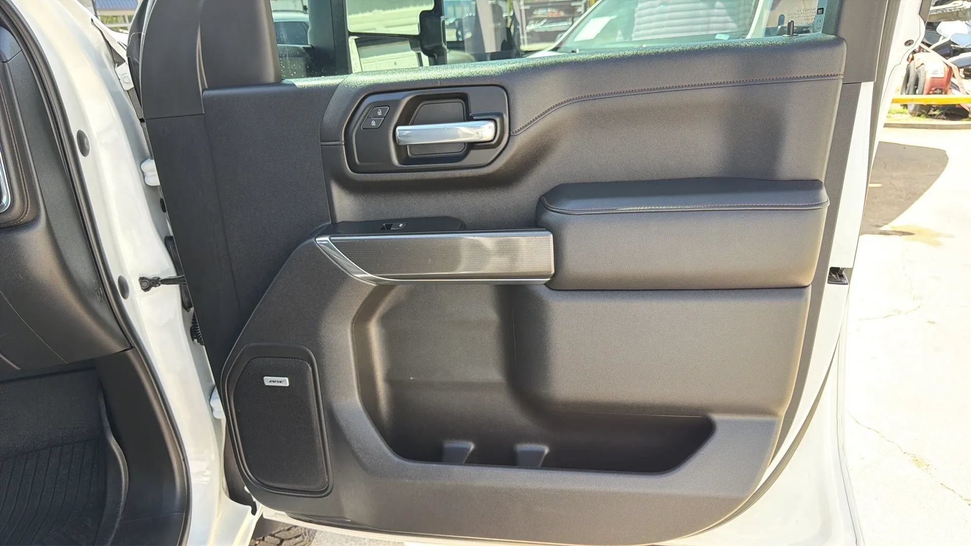 Used 2020 GMC Sierra 2500 AT4 w/ Technology Package AWD/4WD image 16