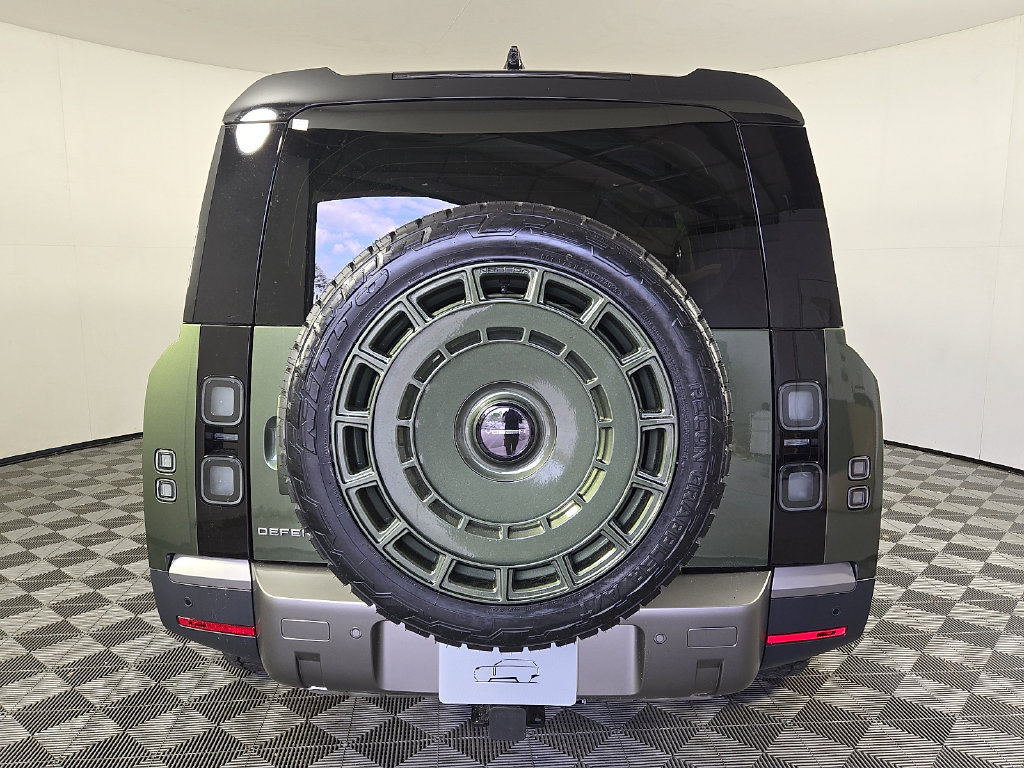 New 2026 Land Rover Defender 130 S AWD/4WD image 5