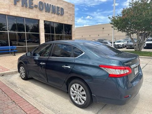 Used 2014 Nissan Sentra SV FWD image 3