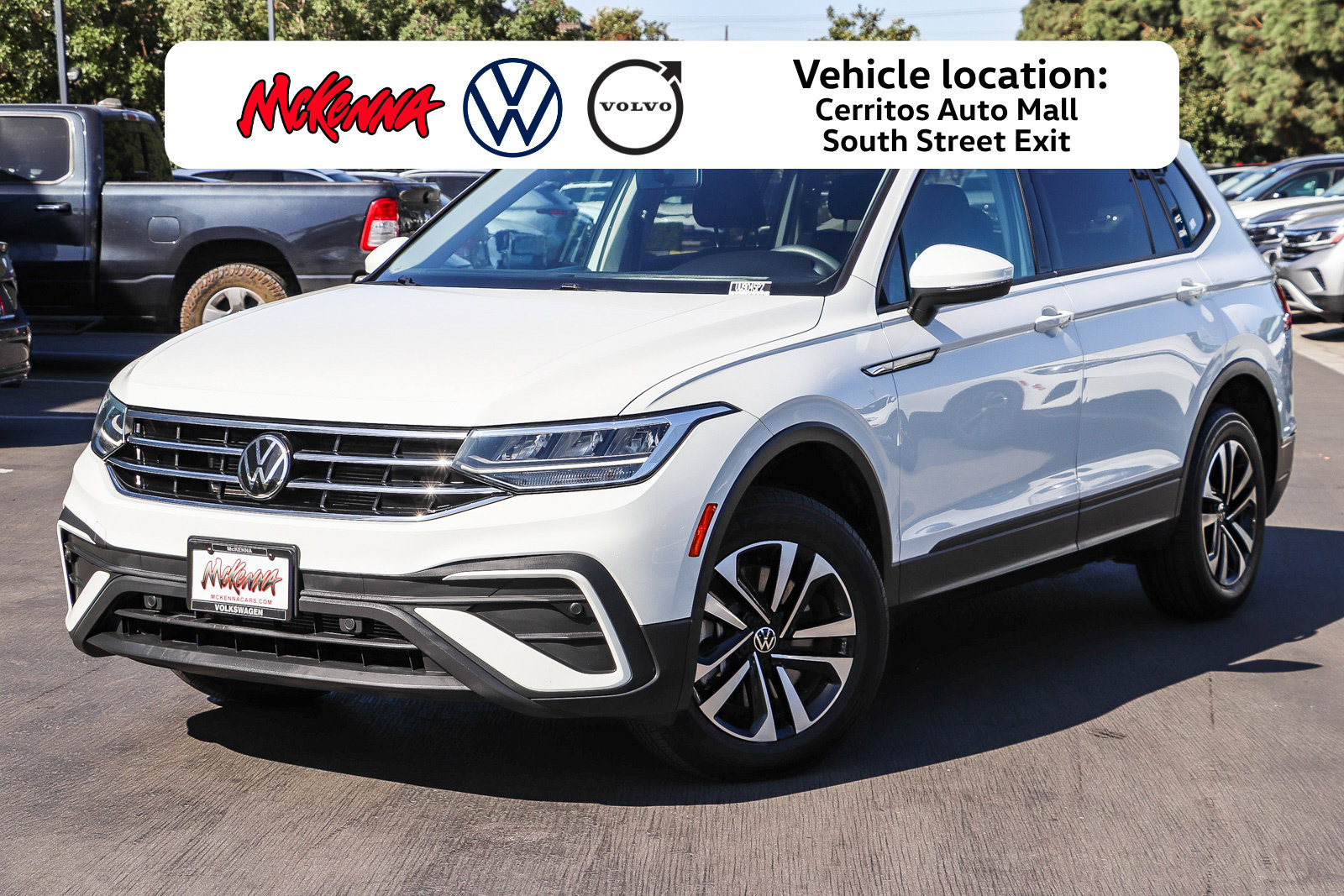 Used 2022 Volkswagen Tiguan S FWD image 1