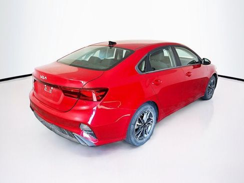 Used 2023 Kia Forte LXS FWD image 5