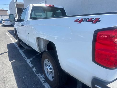 Used 2018 Chevrolet Silverado 2500 W/T AWD/4WD image 3