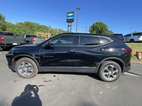 Used 2023 Chevrolet Blazer LT FWD image 8