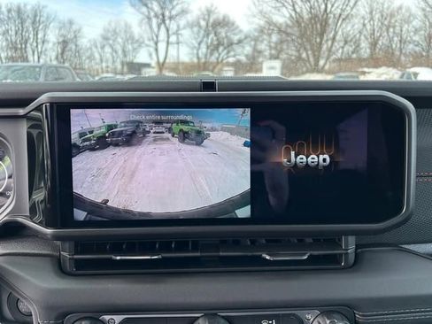 New 2025 Jeep Wrangler Rubicon image 17