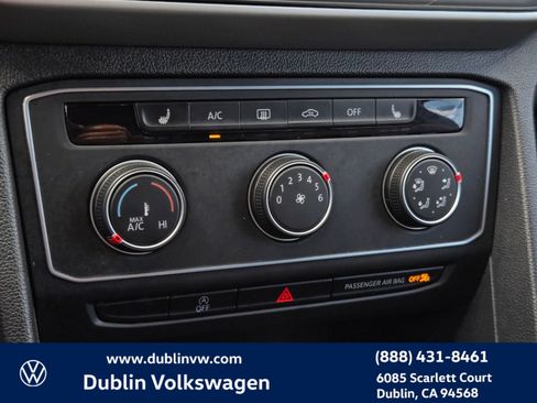 Certified 2023 Volkswagen Atlas Cross Sport SE image 18