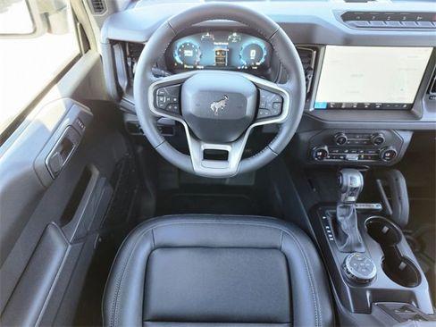 New 2025 Ford Bronco Badlands w/ Sasquatch Package image 13