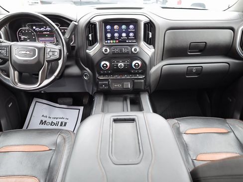 Used 2020 GMC Sierra 1500 AT4 w/ Off-Road Performance Package image 18