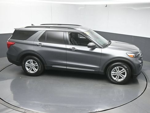 Used 2023 Ford Explorer XLT w/ Equipment Group 202A RWD image 48