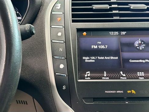 Used 2019 Lincoln MKC Premiere image 20