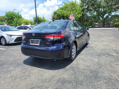 Used 2024 Toyota Corolla LE FWD image 11
