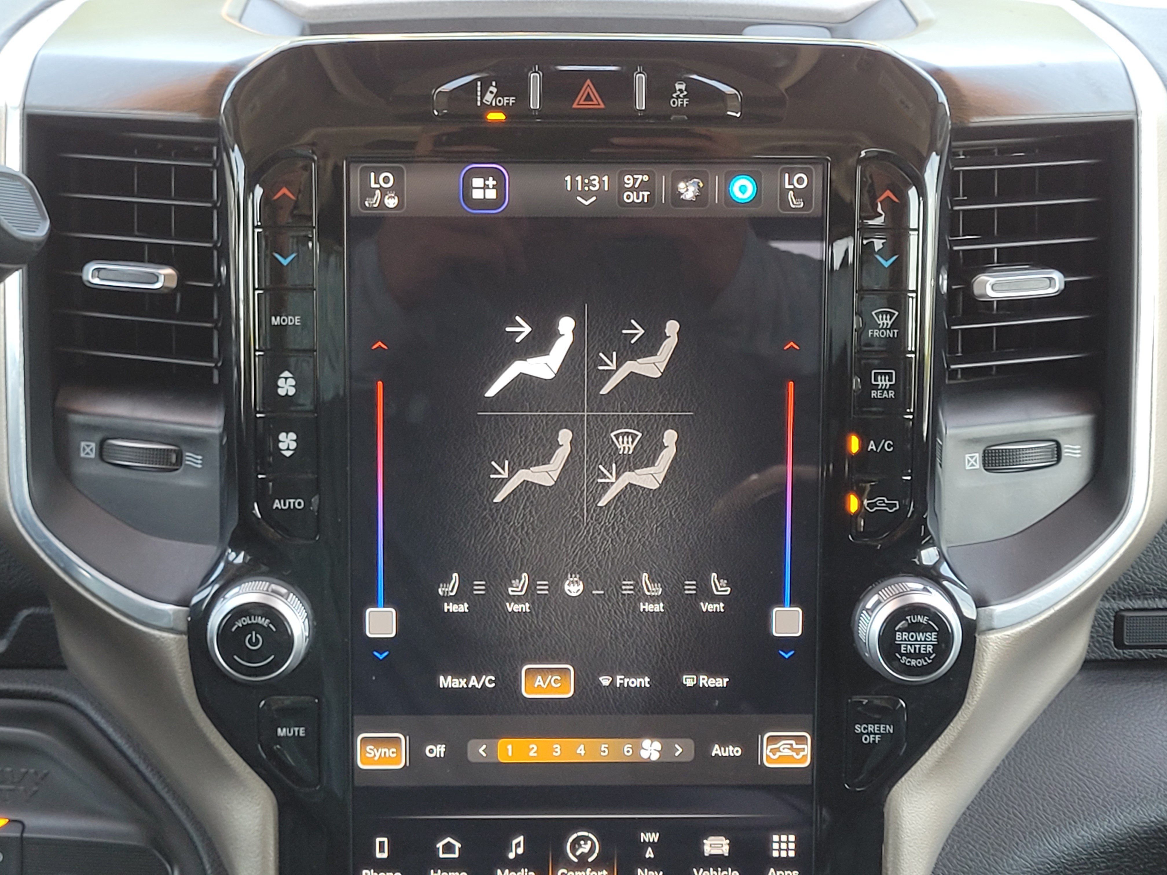 Used 2024 RAM 2500 Laramie w/ Safety Group AWD/4WD image 16