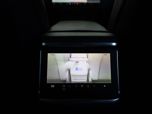 Used 2023 Tesla Model X AWD/4WD image 40