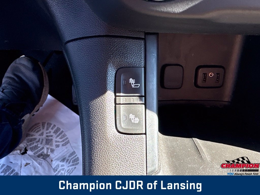 Used 2019 GMC Acadia SLE FWD image 35