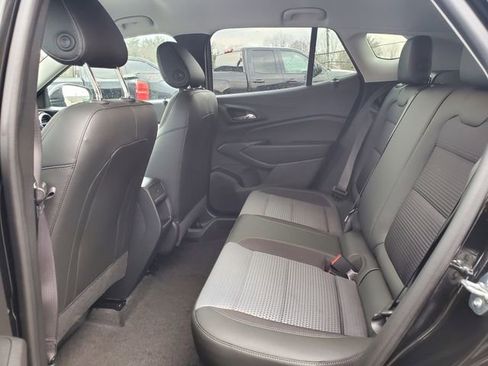 Certified 2025 Chevrolet Trax LT w/ Driver Confidence Package image 12