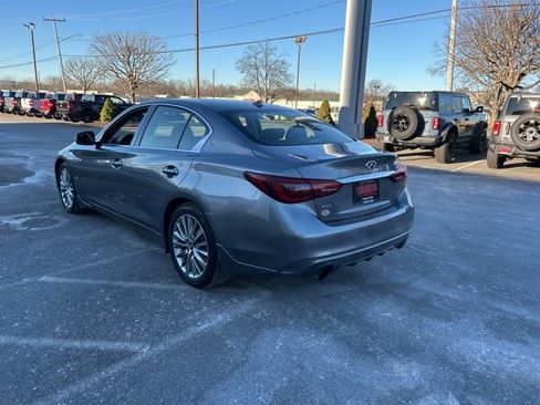 Used 2018 INFINITI Q50 Luxe w/ Essential Package (3.0T Luxe) image 5