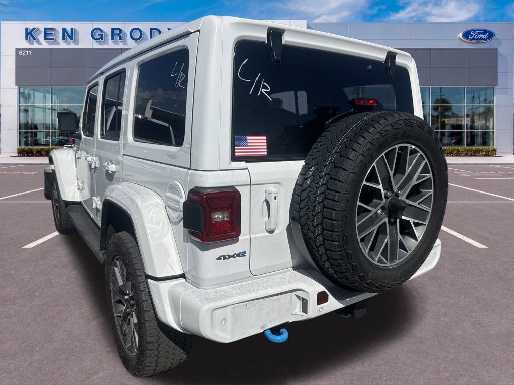 Used 2024 Jeep Wrangler High Altitude AWD/4WD image 5