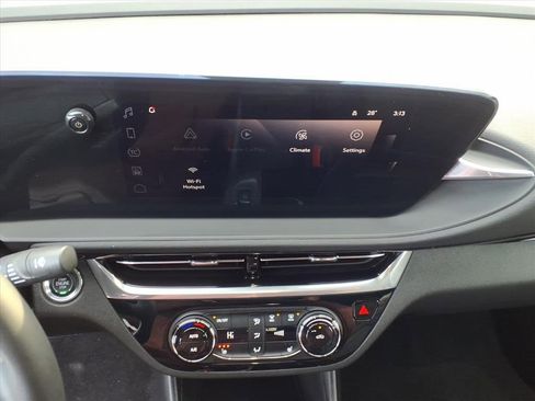 Used 2024 Buick Envista Sport Touring w/ Convenience I Package image 23