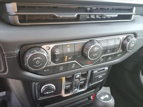 New 2026 Jeep Wrangler Unlimited Sahara image 37