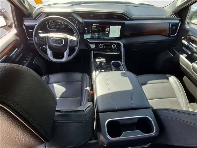 Used 2023 GMC Sierra 1500 Denali w/ Technology Package RWD image 13
