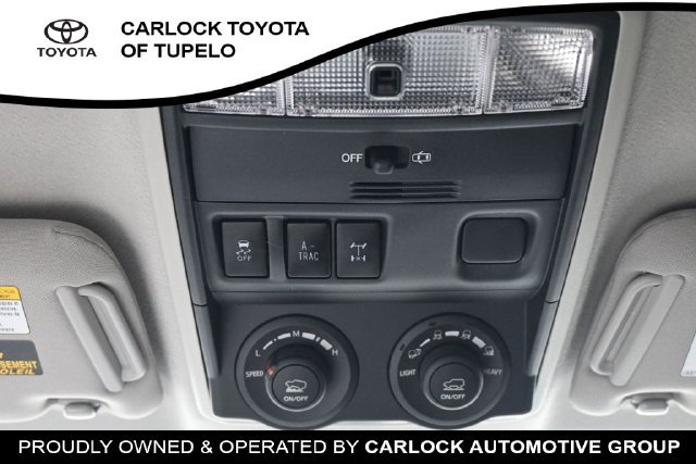 Used 2019 Toyota 4Runner TRD Off-Road AWD/4WD image 38