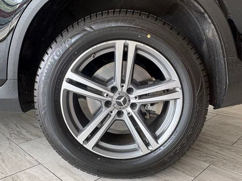 Used 2021 Mercedes-Benz GLC 300 4MATIC image 10