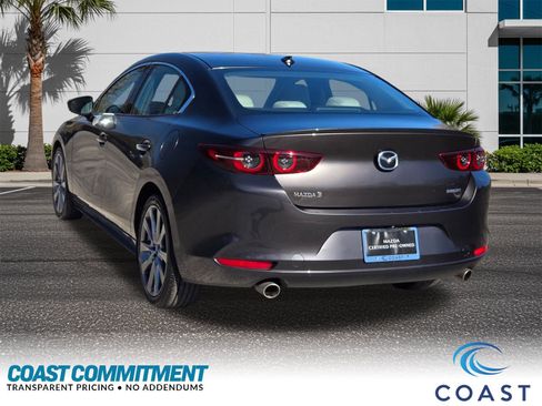 Used 2021 MAZDA MAZDA3 s image 8