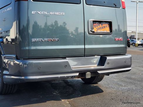 Used 2015 GMC Savana 2500 image 14