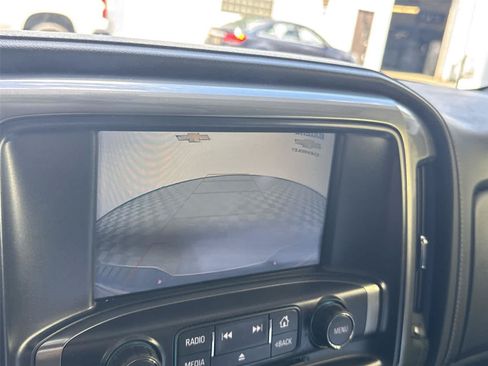 Used 2018 Chevrolet Silverado 1500 LTZ Z71 AWD/4WD image 17